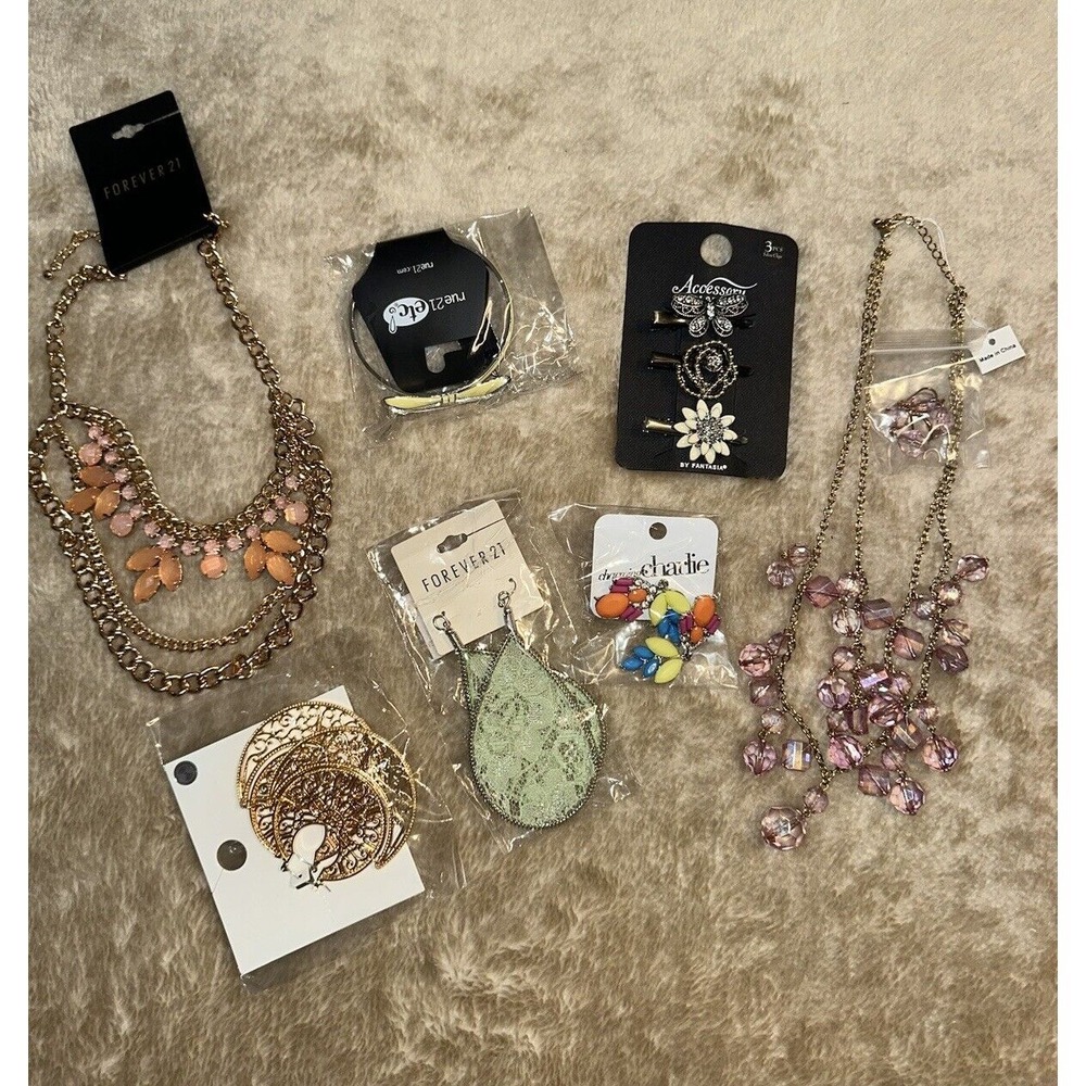 New Misc Costume Jewelry lot Forever 21 Rue 21 Necklace ear rings baretts